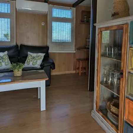 Bungalow Elegante Para Familias Y Parejas Con Piscina Privada En - Es-180-248 *