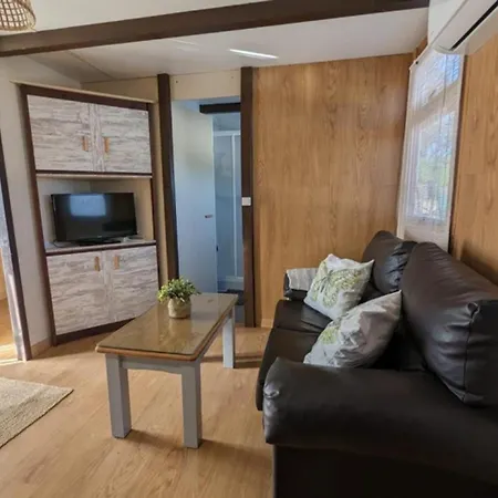 Bungalow Elegante Para Familias Y Parejas Con Piscina Privada En - Es-180-248 Apartment